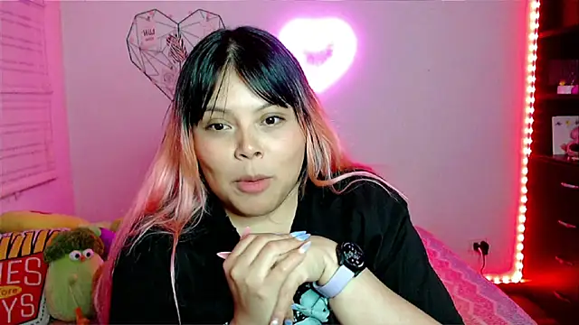 EllieMoonX's cam snapshot