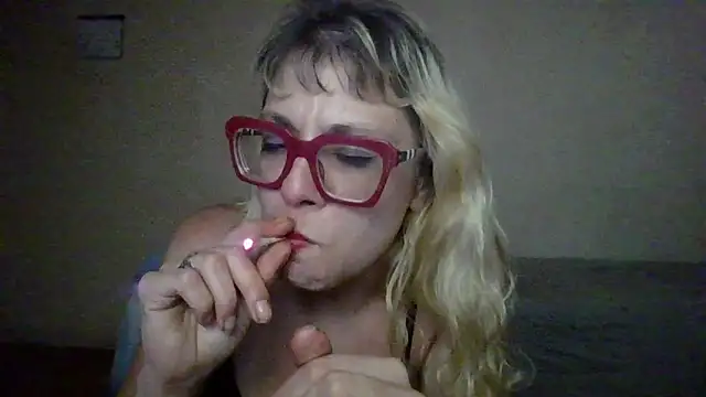 BlondieTami live sex cam