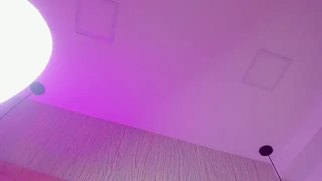 bella_lovers_'s cam snapshot