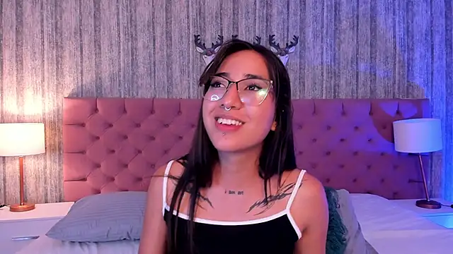 LiaaTurner's cam snapshot