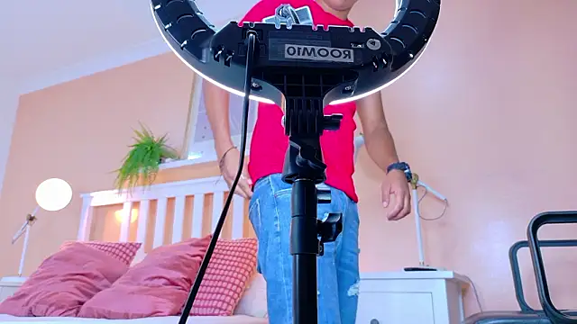 AbigailLenox__ live sex cam