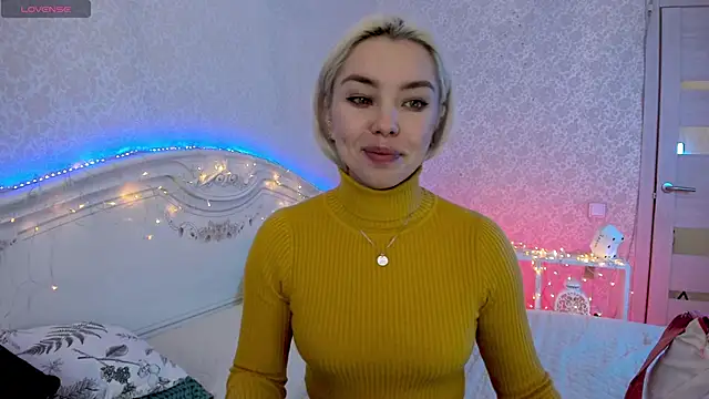 LillyMoure_ live sex cam