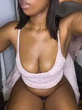 Princess_Ellax's cam snapshot