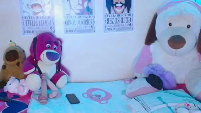 Ellope_'s cam snapshot