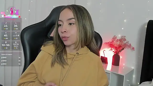 LuluuBerry's cam snapshot