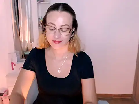 BOREAL_MOON's cam snapshot