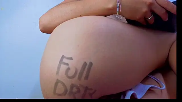 Abby-horny's cam snapshot