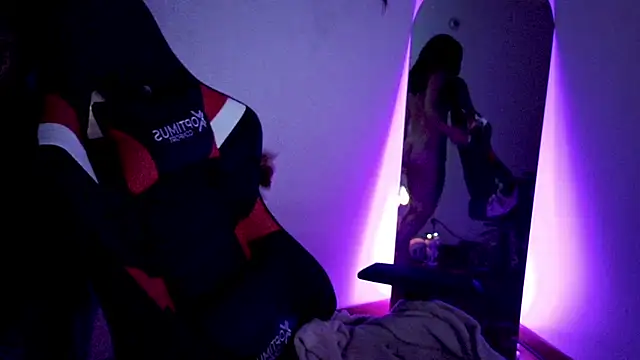 Lia_Tinez's cam snapshot