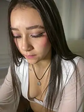 AshleyPinkk_'s cam snapshot