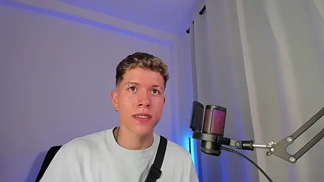 nathan_blake live sex cam