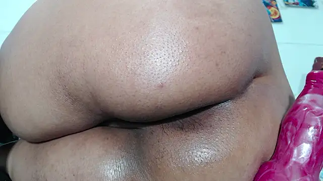 gina_lis's cam snapshot