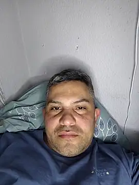 antonioM84 live sex cam