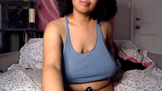 TasteeKitty's cam snapshot