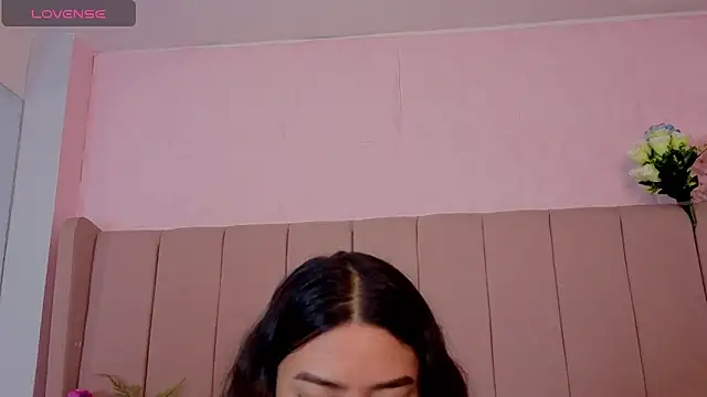 MollyBigBoobs12's cam snapshot