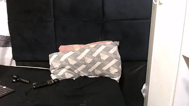 SweetHotBabby18's cam snapshot