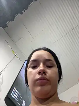 Luciaparker03 live sex cam