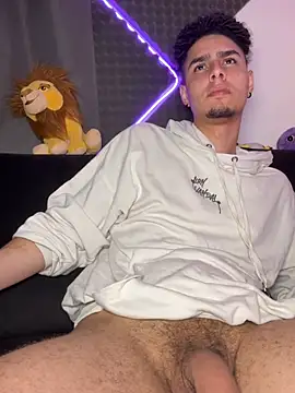 bigryann23 live sex cam