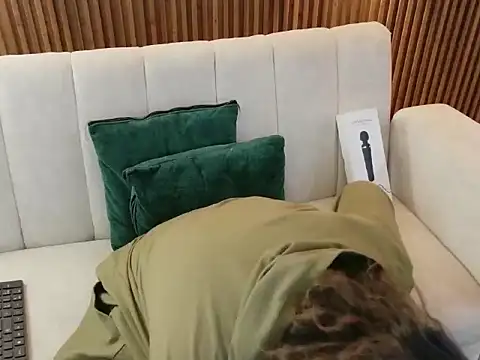 dirty_feelena's cam snapshot