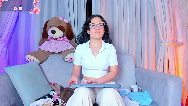 alejagarcia_'s cam snapshot