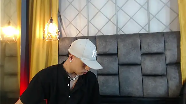 Maik_Russo live sex cam