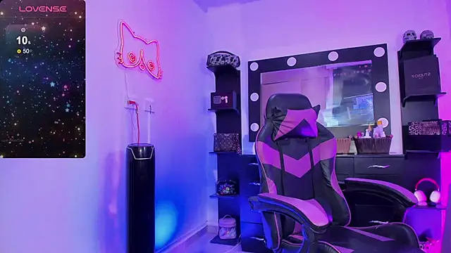 miss_kitty's cam snapshot