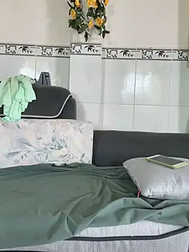 Alinat_'s cam snapshot