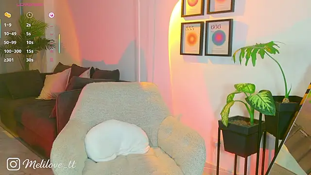 MelyTaylor_'s cam snapshot