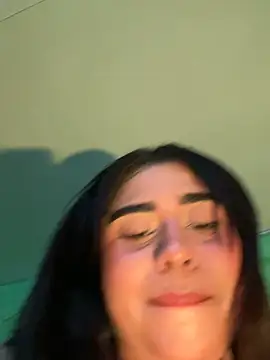 Ambar_Vip's cam snapshot