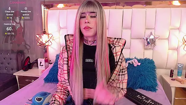 Foxxy_Doll live sex cam