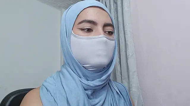 jade_nassar's cam snapshot