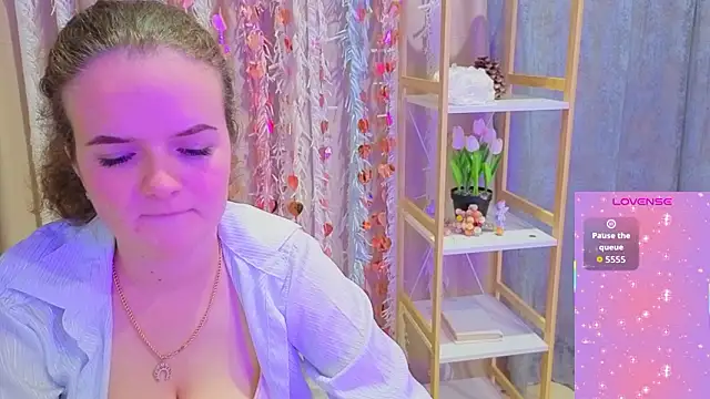 Luisa_Rosee's cam snapshot