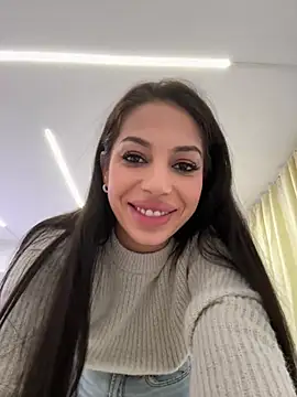 Bella_Vixen_'s cam snapshot