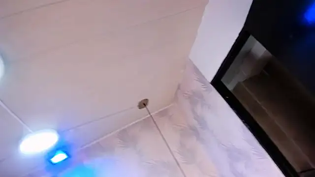 CatarinaMayer_'s cam snapshot