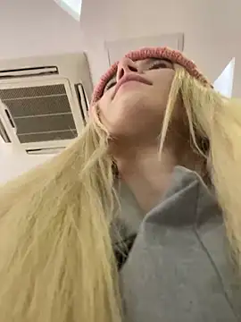 katty_cutey's cam snapshot