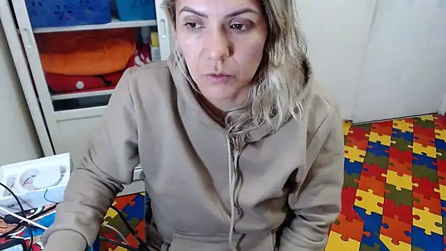 Chantal_hott's cam snapshot