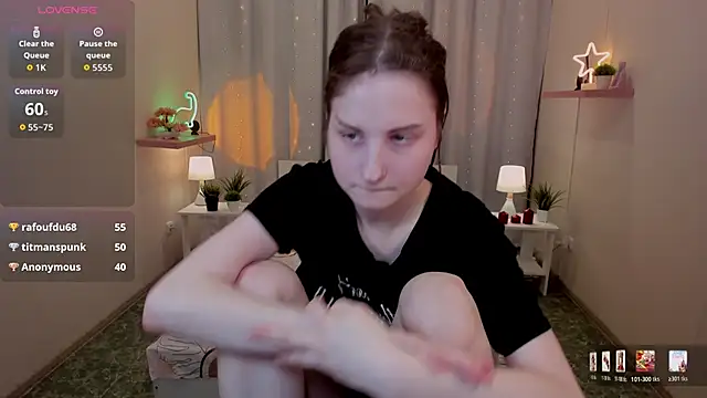 KiraDuvall live sex cam