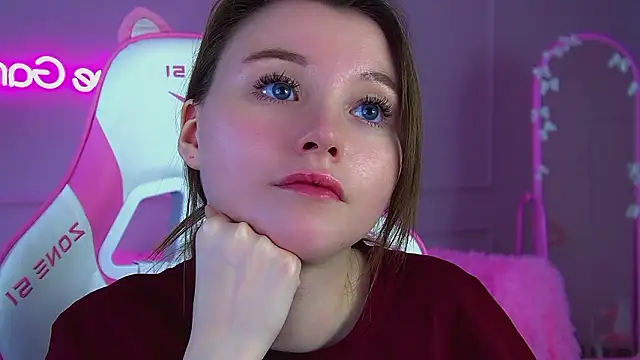 KeiraAsti's cam snapshot