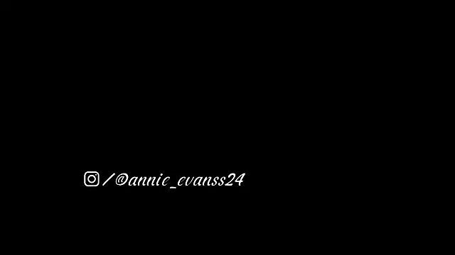 annie24_evans's cam snapshot