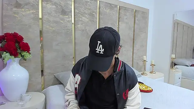 BenitoSaenz's cam snapshot