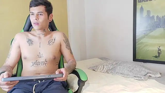 rosse_dredd's cam snapshot