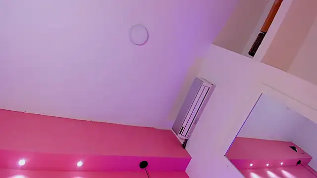 mia_collinsss live sex cam