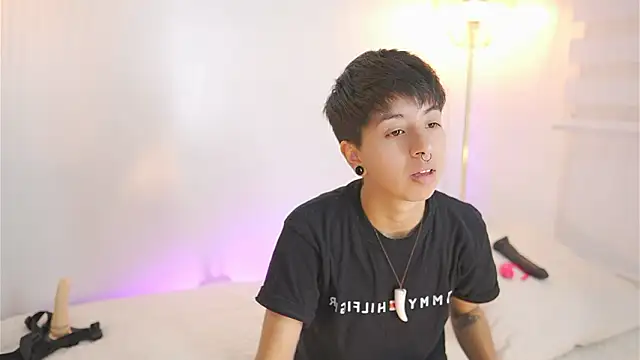 tommy_blue's cam snapshot