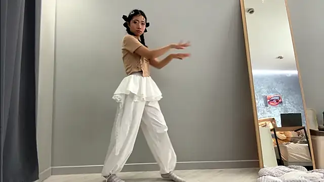 SweetMiaXO's cam snapshot