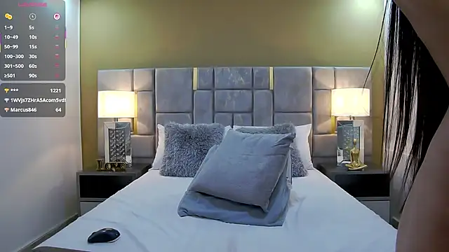 Little_Amarantha live sex cam