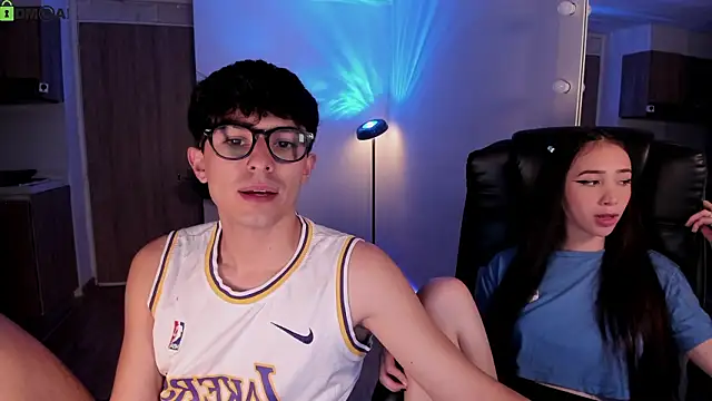 Mikeyvioleta_ live sex cam