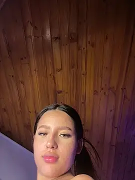 Sofia18_pinkk's cam snapshot