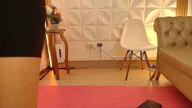 ana_riveros's cam snapshot