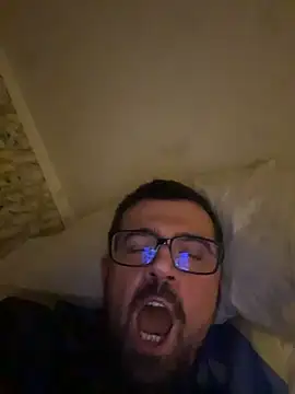 whatthedoctorordered's cam snapshot