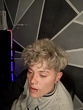 megan_cr's cam snapshot