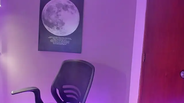 Kylievega_'s cam snapshot